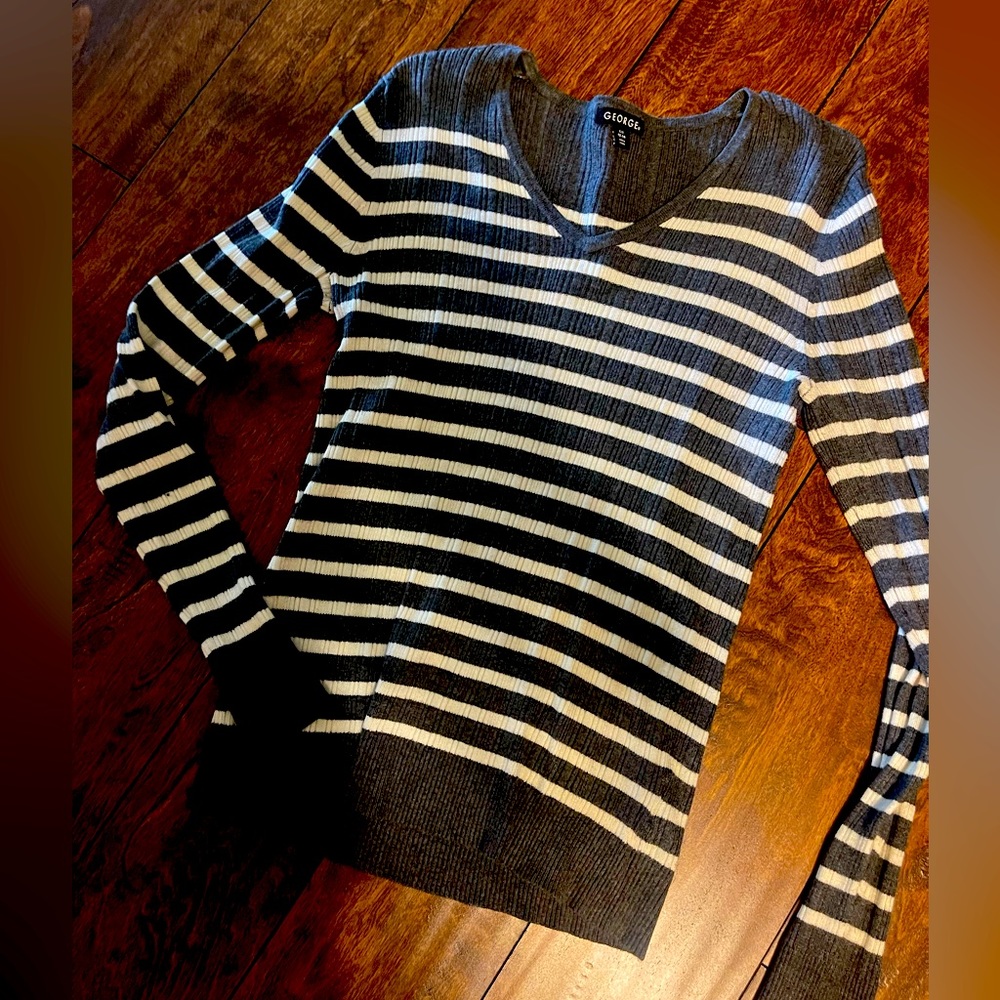 Women’s George size large striped sweater.
